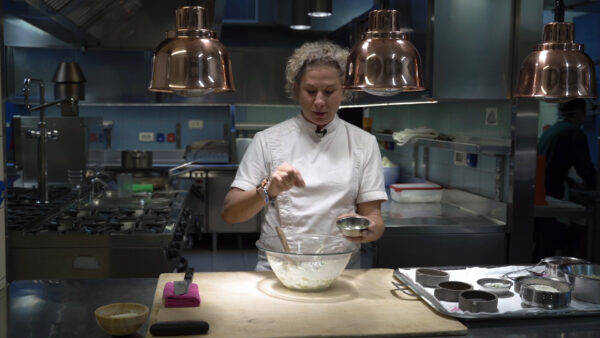 Ana Roš & Tuš - Priprava skutnih njokov s pehtranom