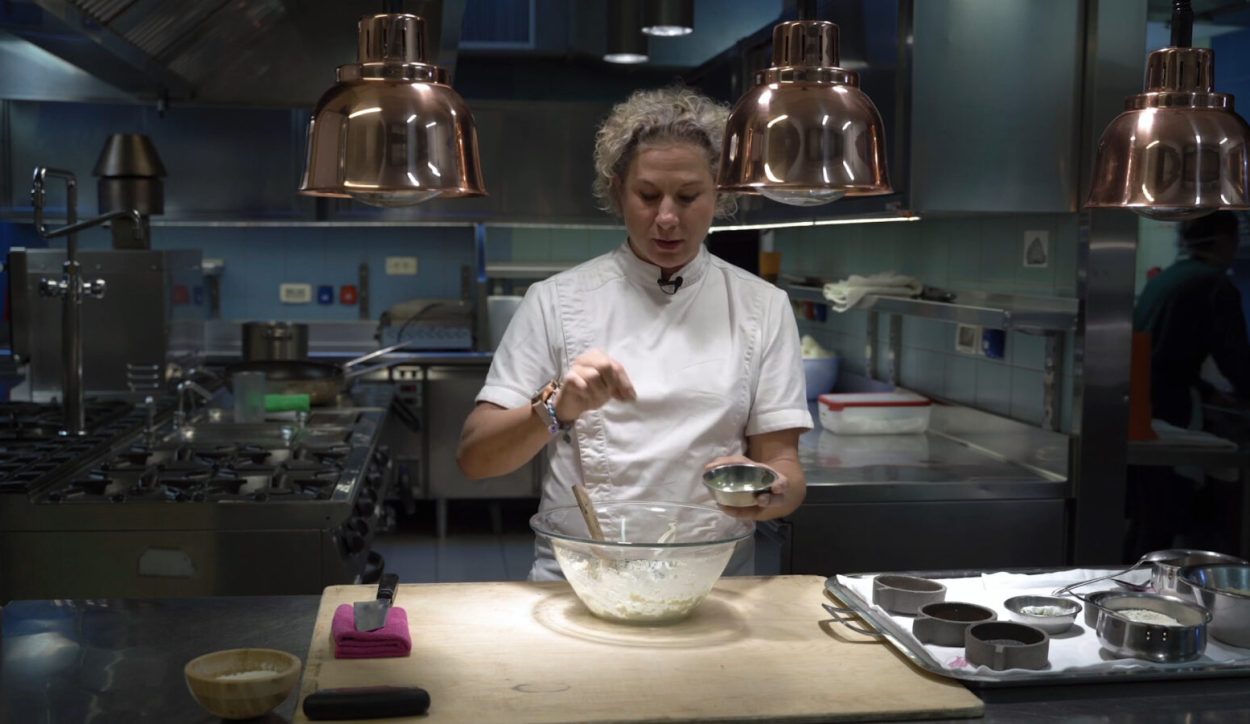 Ana Roš & Tuš - Priprava skutnih njokov s pehtranom